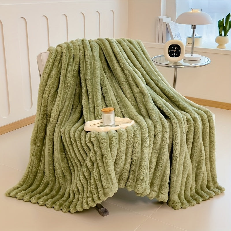 Luxury Faux Rabbit Fur Throw Blanket: Solid Colour Simple Style, Soft, Warm and Comfortable, Suitable for Sofa, Bed, Office and Travel, Multipurpose Gift