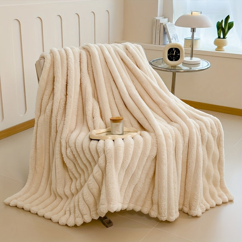 Luxury Faux Rabbit Fur Throw Blanket: Solid Colour Simple Style, Soft, Warm and Comfortable, Suitable for Sofa, Bed, Office and Travel, Multipurpose Gift