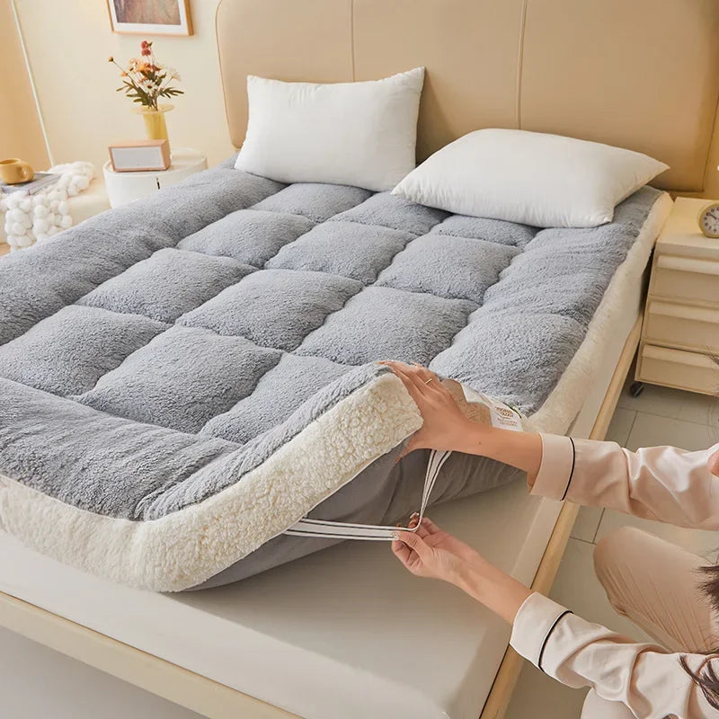 Exquisite Classic Lamb fleece mattress soft cushion milk fleece mattress mattress household autumn and winter mattress thickened