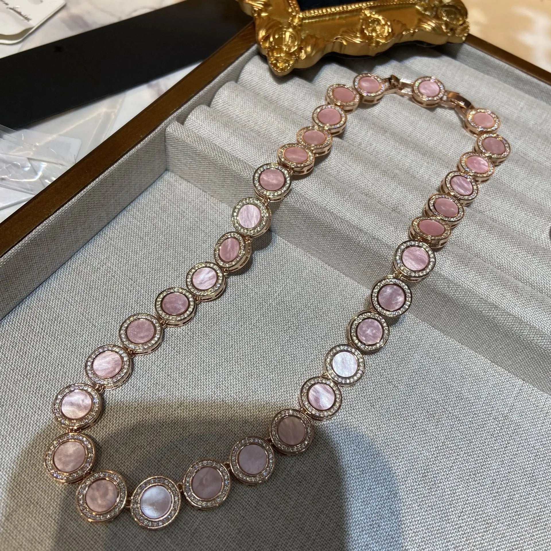 2026 New Fashion Jewelry Set, Natural Powder Shell Bracelet, Stud Earrings, Necklace, Light Luxury Accessories for Women