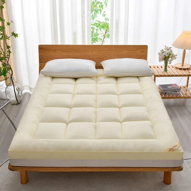 Four Season Can Be Used Queen Mattress Pad Soft Thicken Quilted Mattress Toppers Living Room or Car Sleeping Mats Field Camp Mat