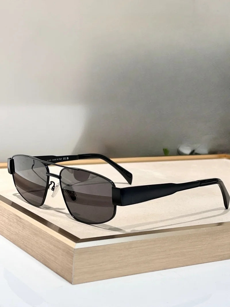 Hot Sale Women Round Sunglasses Brand Designer Metal Frame Shades Eyeware Girls Vintage Fashion Ladies Traveling Sun Glasses