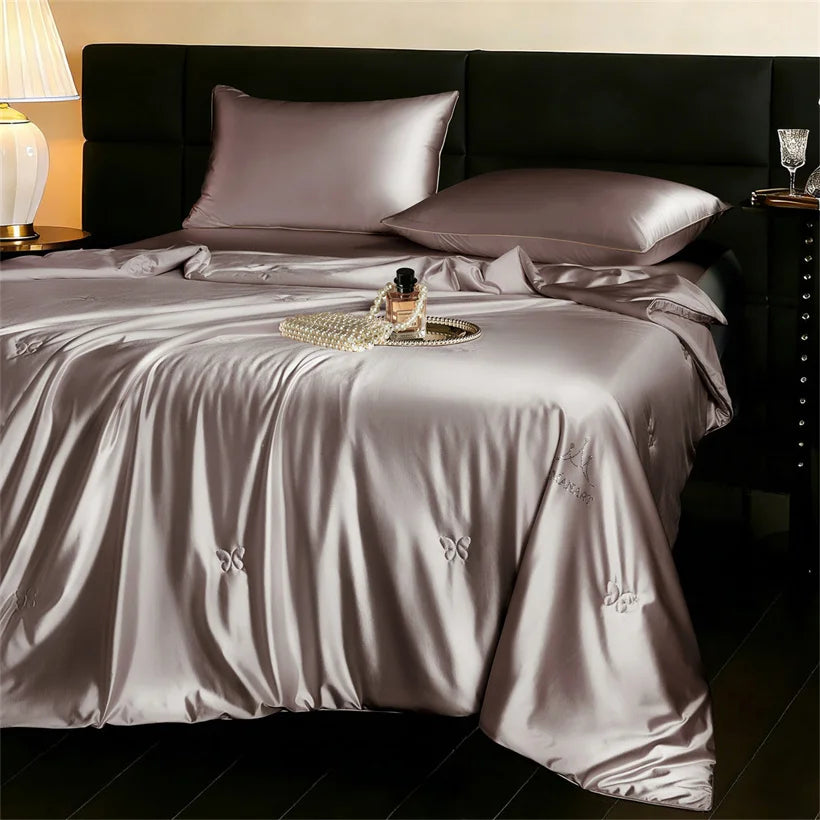 Luxury Mulberry Silk Blanket Summer Quilt Grade A 100% Silk Cooling Blankets Single Double Queen Size Soft Lightweight Comforter