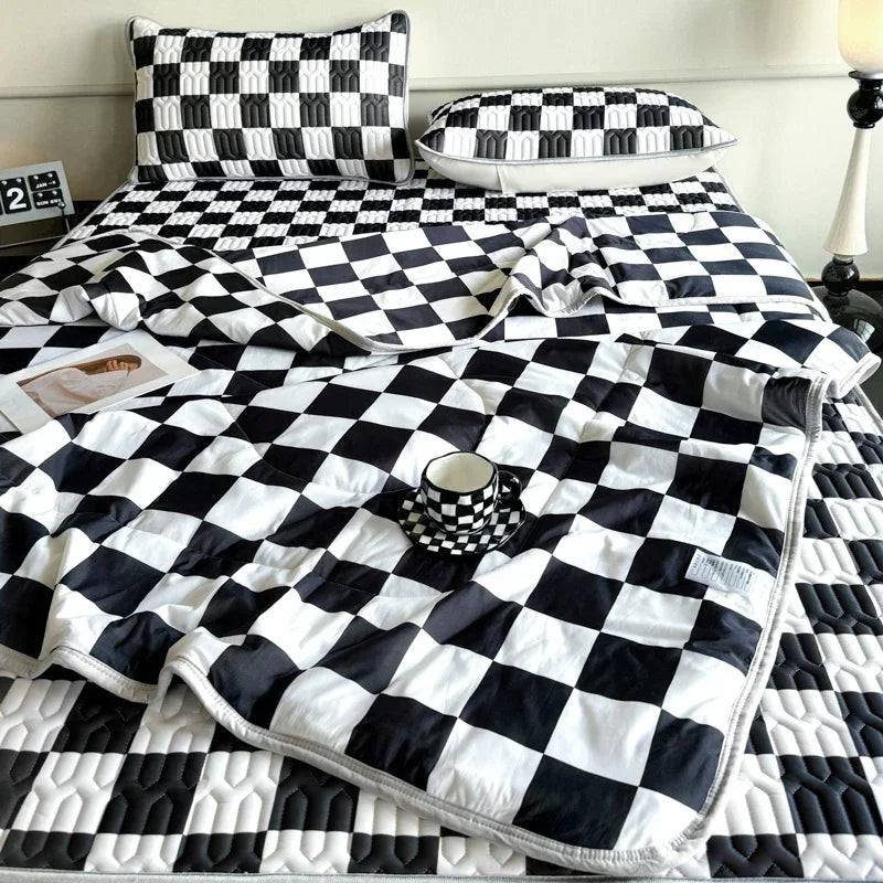 Cooling Summer Comforter Bedding Sets Double Sided Cool Feeling Fabric Duvet Summer Blanket Ice Silk Fitted Sheet and Pillowcase