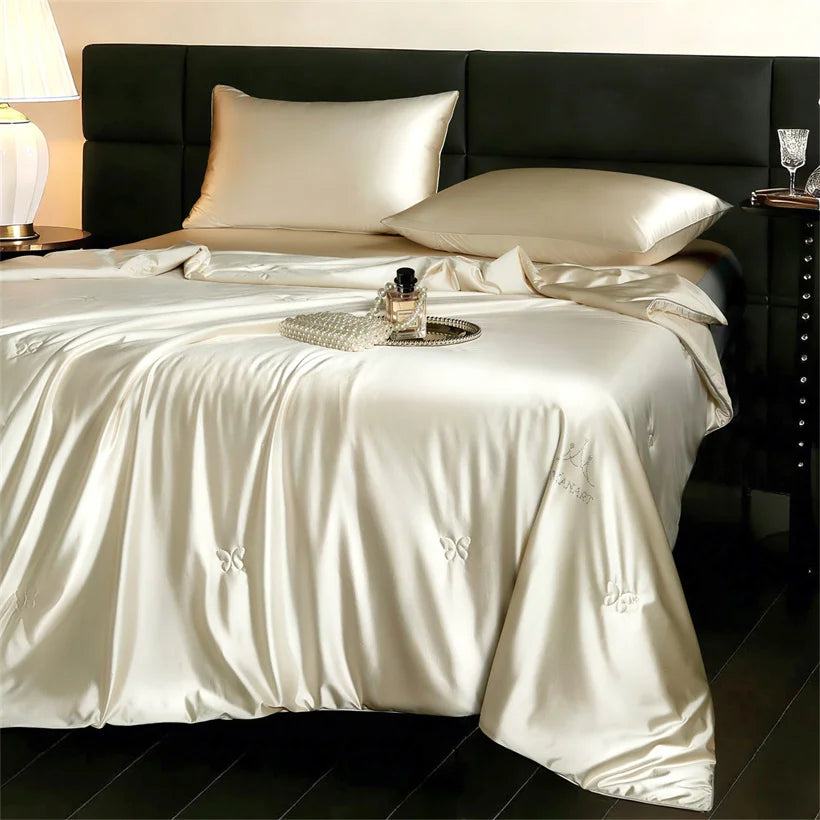 Luxury Mulberry Silk Blanket Summer Quilt Grade A 100% Silk Cooling Blankets Single Double Queen Size Soft Lightweight Comforter