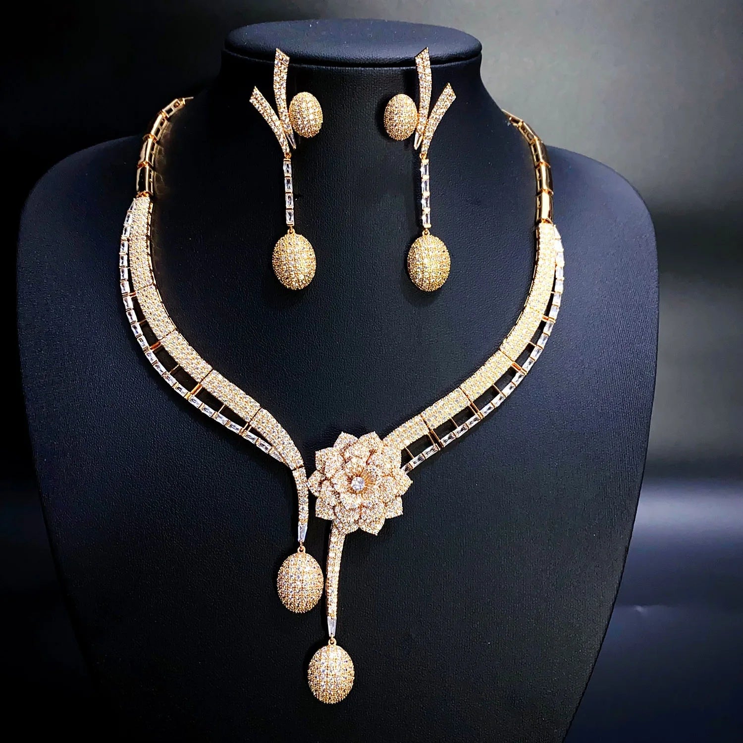 New Ladies Jewellery 2 Pcs Luxury Flower Personalised Necklace Earrings Dress Accessories Summer Prom Wedding Party Gift M-427