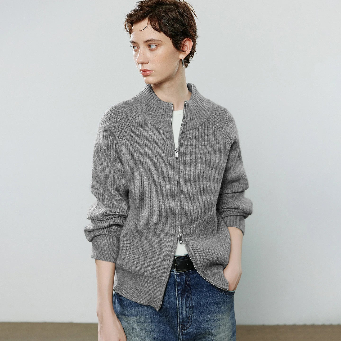 TOYOUTH Women Sweaters 2025 Winter New Zip Half-High Collar Vintage Light Sporty Soft Polar Fleece Cardigan Jacket