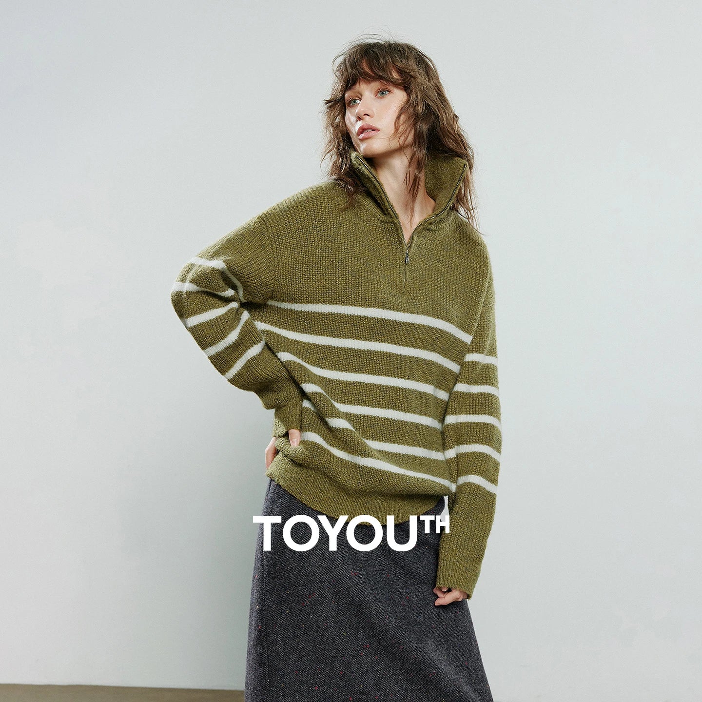 TOYOUTH Women Sweaters 2025 Winter NewAsymmetric Zipper Lapel Iridescent Faux Mohair Light Sports Top