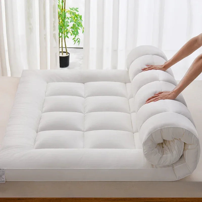 Four Season Can Be Used Queen Mattress Pad Soft Thicken Quilted Mattress Toppers Living Room or Car Sleeping Mats Field Camp Mat