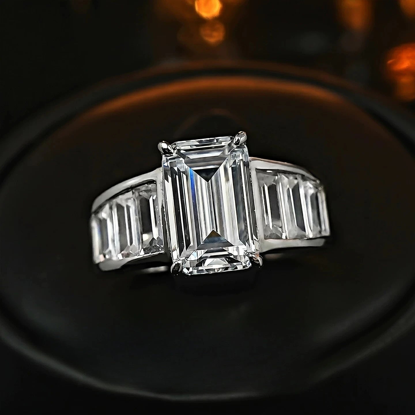 New 4-carat 925 Silver High Carbon Diamond Ring, Emerald Cut Ladder Square Diamond Index Finger Ring, New Wedding Jewelry