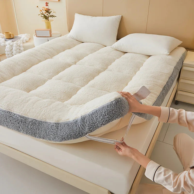 Exquisite Classic Lamb fleece mattress soft cushion milk fleece mattress mattress household autumn and winter mattress thickened