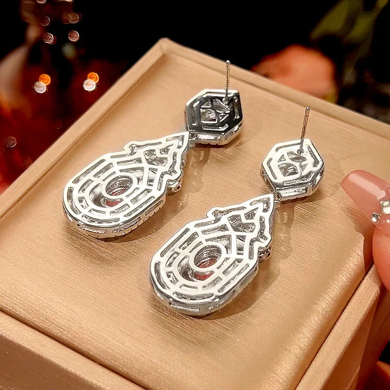 Luxury 18K Solid Platinum PT950 certifid new true red corundum palace style high-end earrings for women