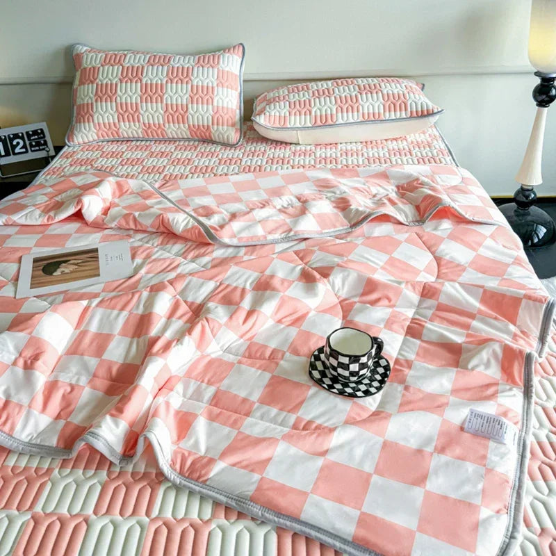 Cooling Summer Comforter Bedding Sets Double Sided Cool Feeling Fabric Duvet Summer Blanket Ice Silk Fitted Sheet and Pillowcase