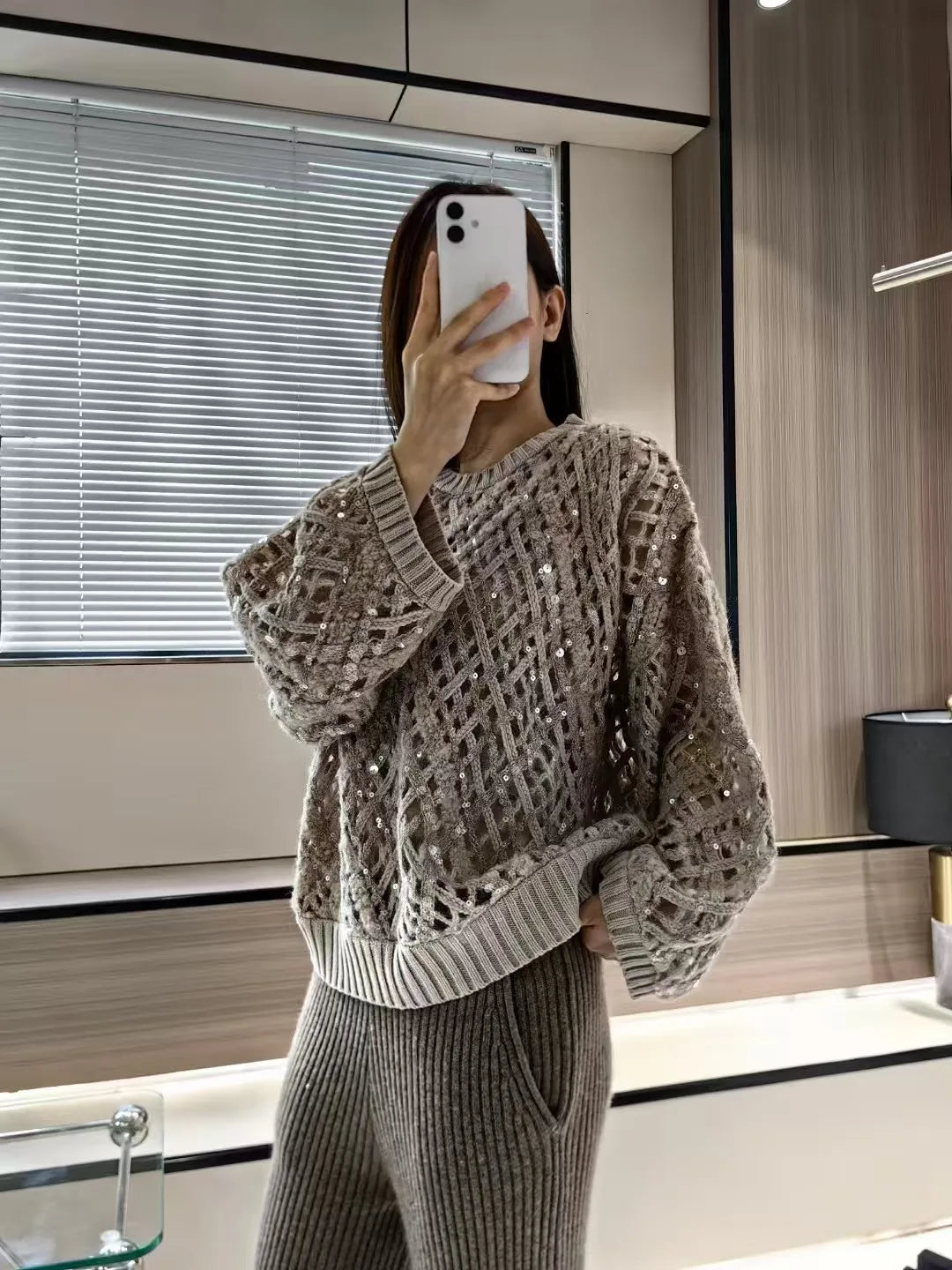 Naizaiga 100 Cashmere O-Neck Hollow out Sequins Reglan Sleeve White Brown Women Sweaters Pullovers NHPL2