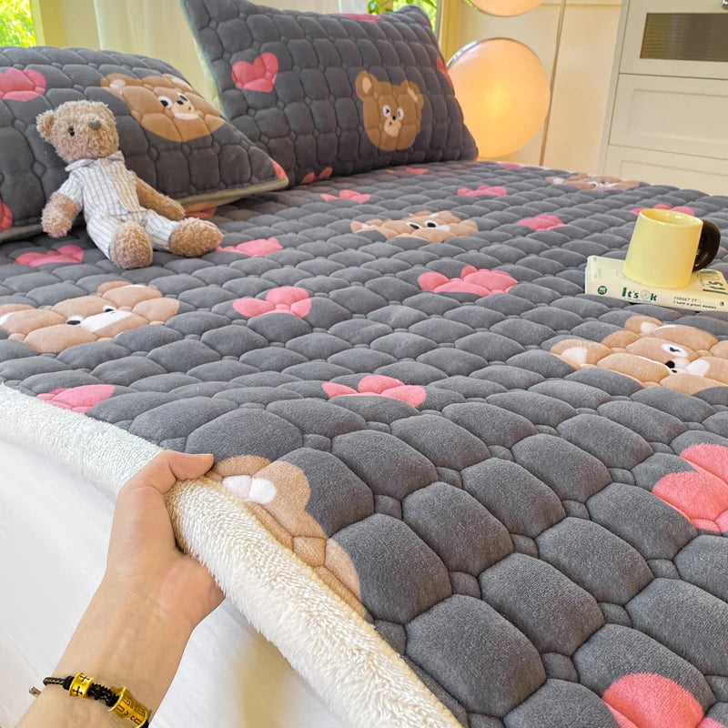 Winter Thicken Warm Milk Velvet Mattress Toppers Solid Bed Sheet Fold Thin Tatami Mat Non-slip Mattress Cover Double Bedspread