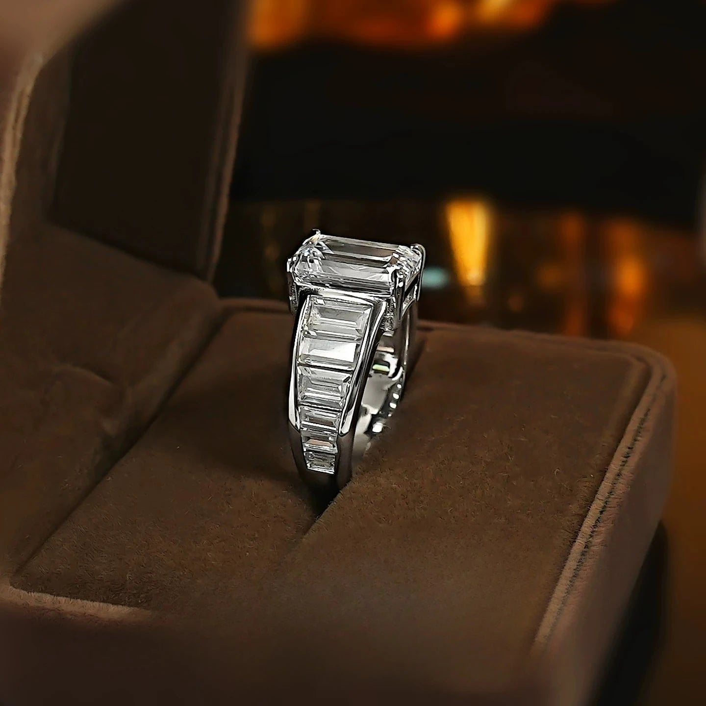 New 4-carat 925 Silver High Carbon Diamond Ring, Emerald Cut Ladder Square Diamond Index Finger Ring, New Wedding Jewelry