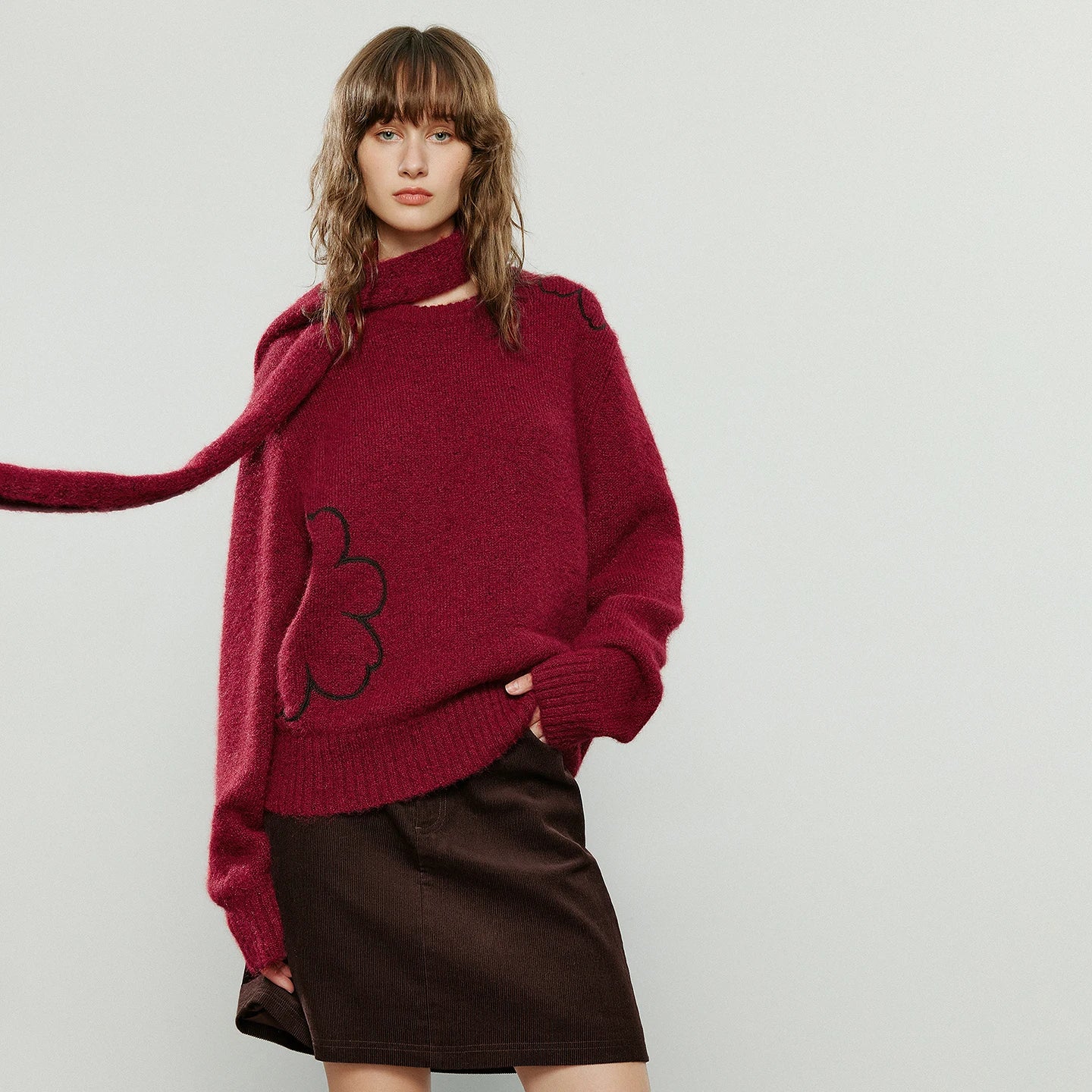 TOYOUTH Women Sweaters 2025 Winter New Crew-neck Loose Glutinous Rice Velvet Texture Flower Embroidery Lazy Atmosphere Tops