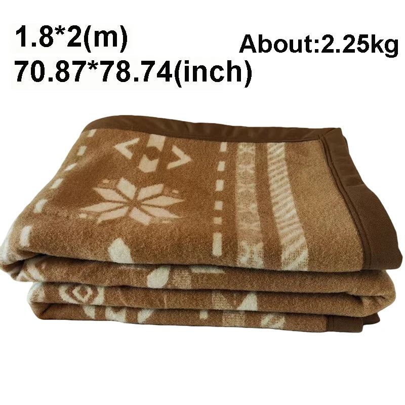 100% Wool Blanket 70% Cashmere 30% Wool Blankets Thicken Double Warm Comforter Camping Dormitory Sofa Hotel Bedding 1.5/1.8*2m