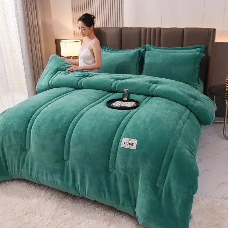 Thermal Winter Lamb Velvet Quilt Thick Flannel and Lamb Double-faced Velvet Wool Blankets Quilts Thick, warm and comfortable