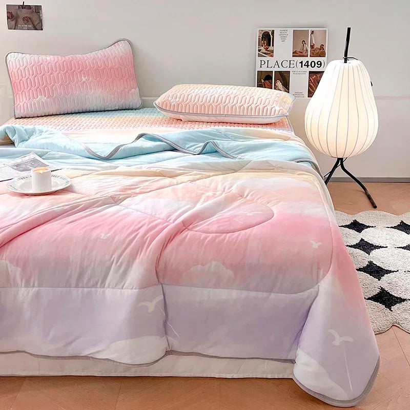 Cooling Summer Comforter Bedding Sets Double Sided Cool Feeling Fabric Duvet Summer Blanket Ice Silk Fitted Sheet and Pillowcase